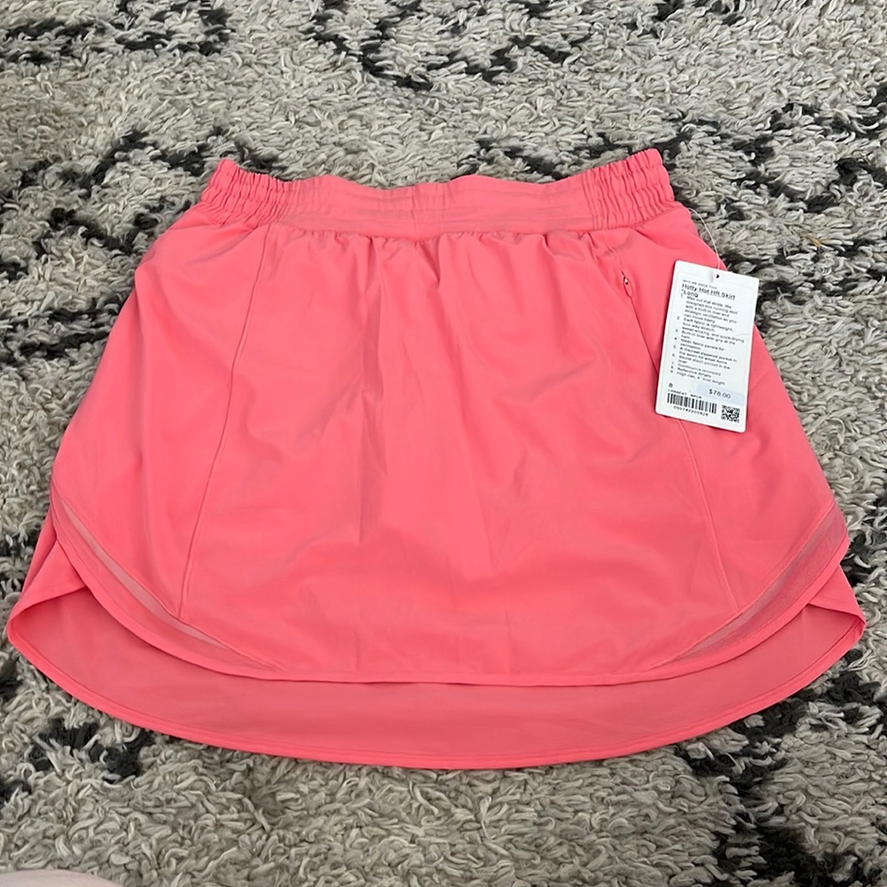 BNWT lululemon skirt